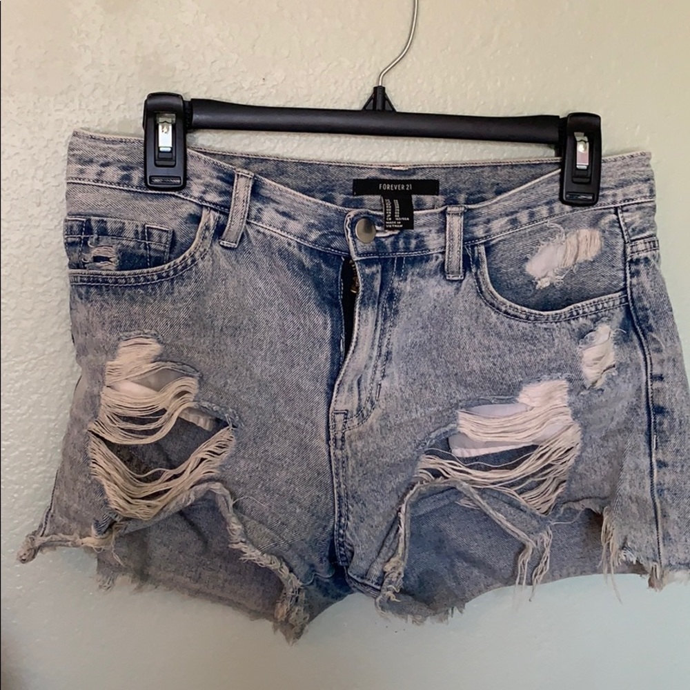 Forever 21 mom short!